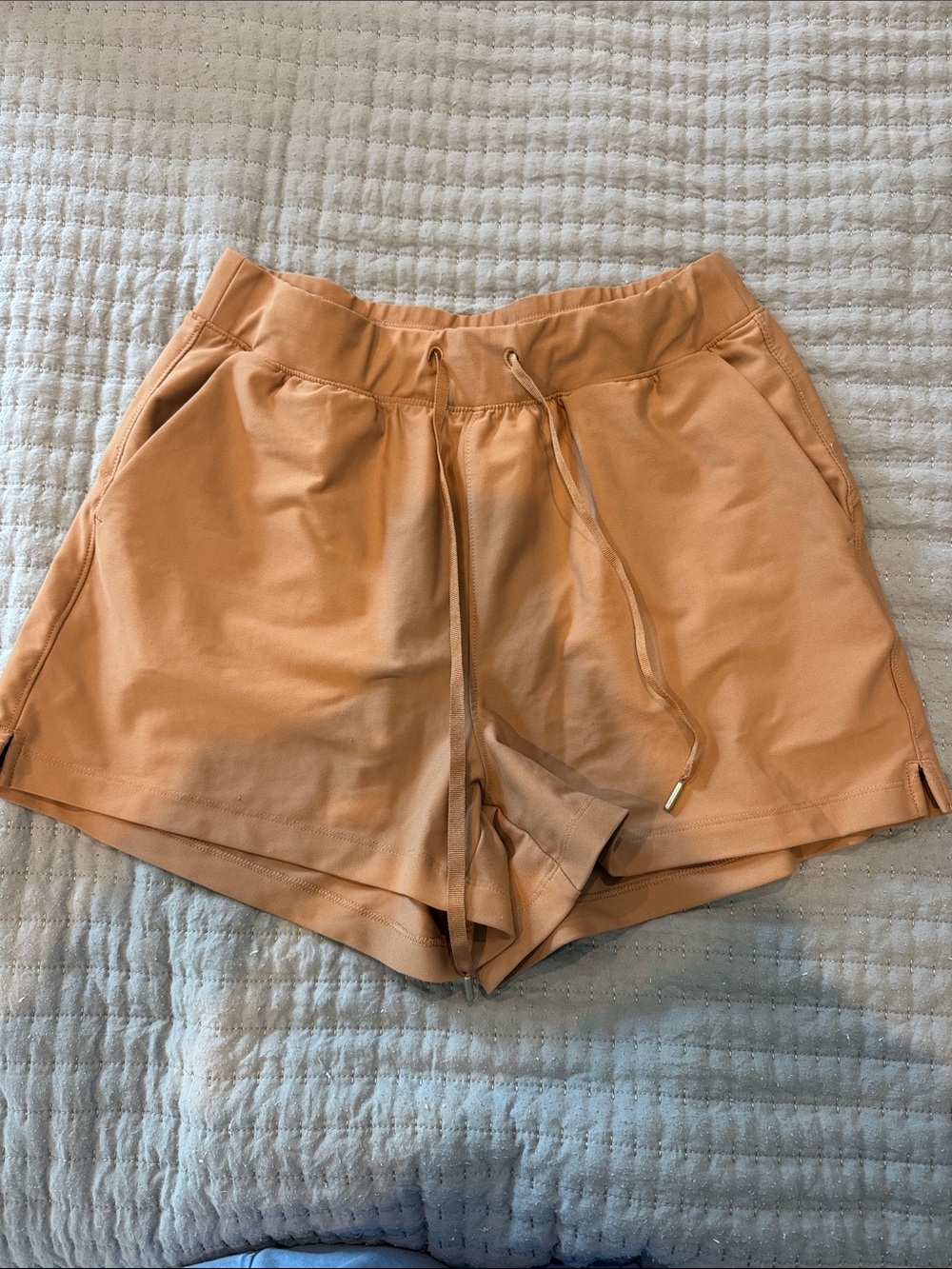 Old Navy Women's Athletic Drawstring Shorts in Camel